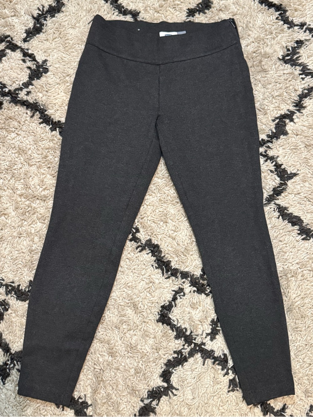 OLD NAVY Charcoal Grey Ankle Leggings